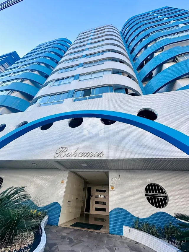 Fachada moderna de um edifício residencial em Lajeado, Brasil.