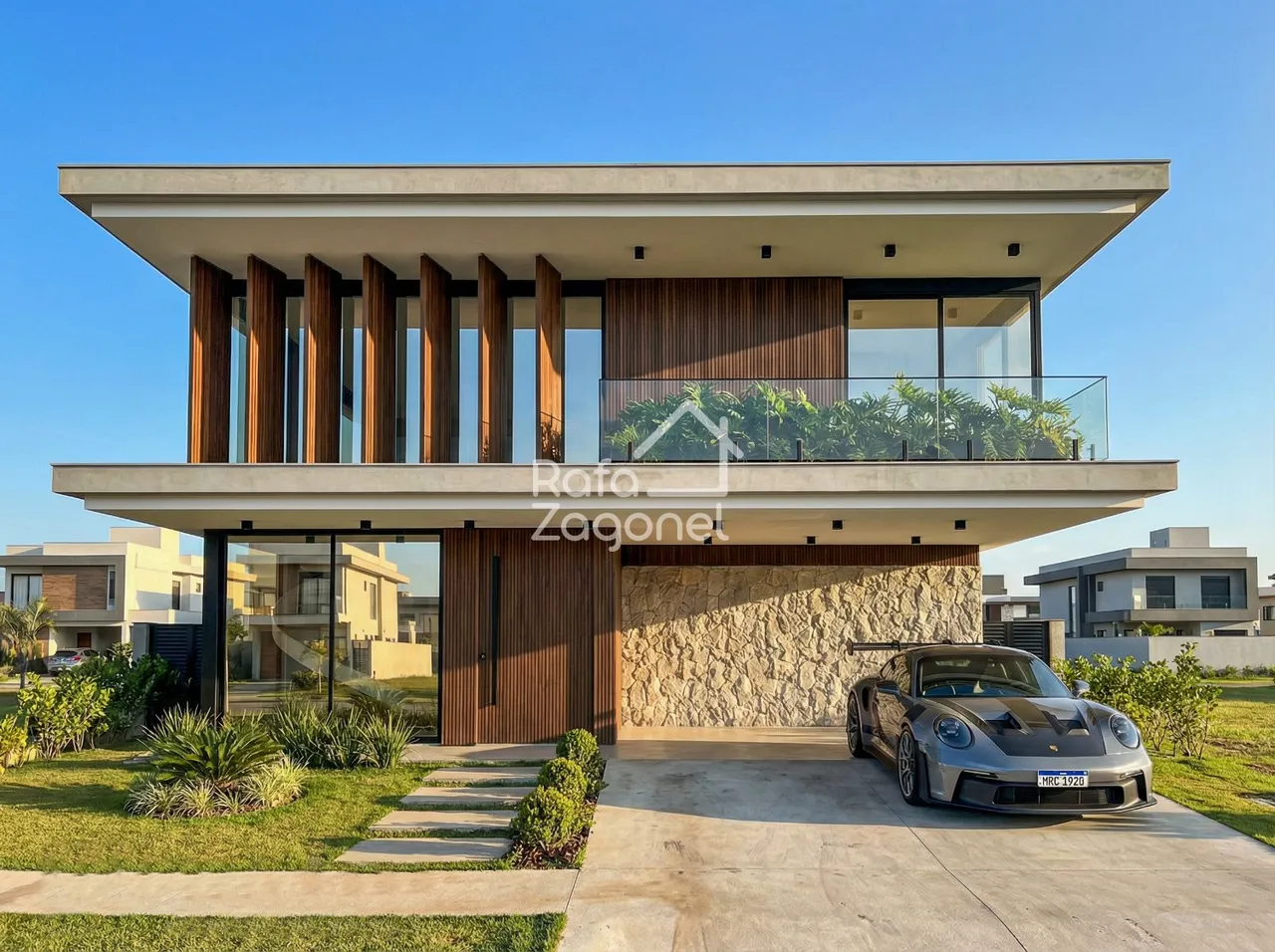 Casa com 6 dormitórios, foto 1