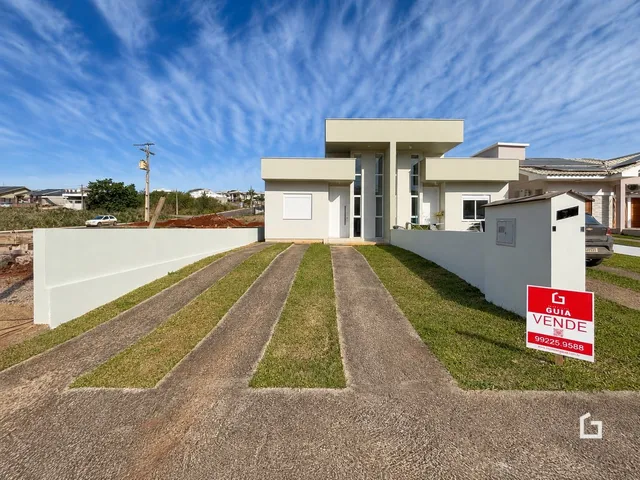 Casa geminada com 2 dormitórios