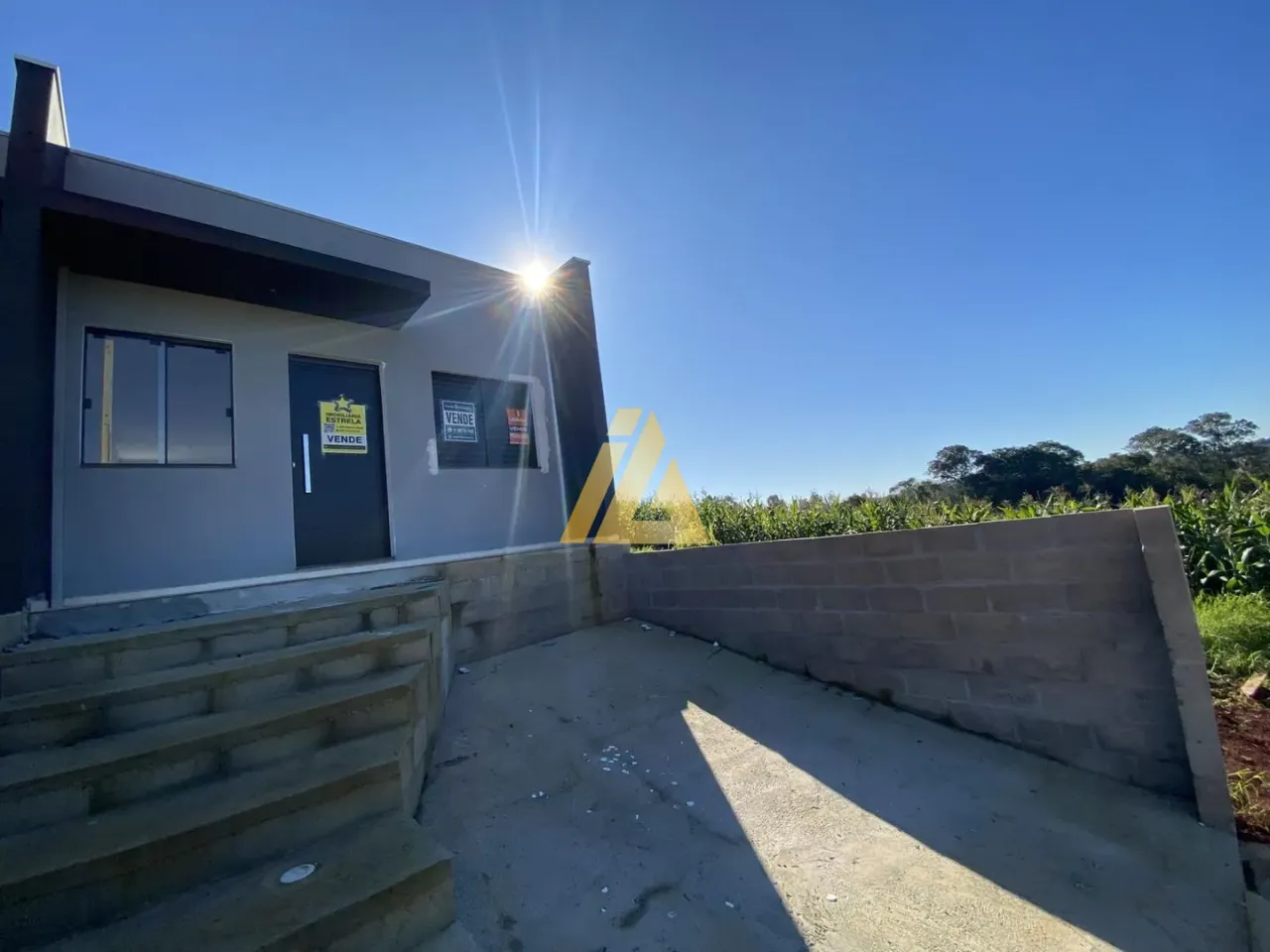 Casa geminada com 2 dormitórios, foto 1