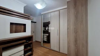 Apartamento com 3 dormitórios, foto 17