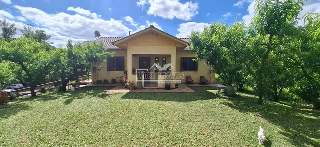 Área rural com 4 dormitórios