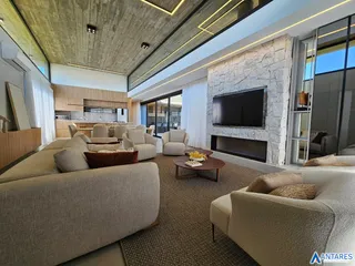 Casa com 4 dormitórios, foto 2