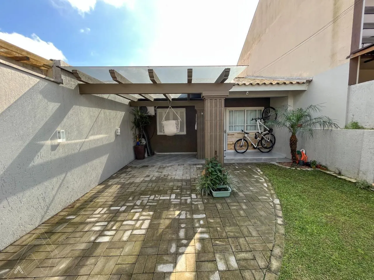 Casa geminada com 2 dormitórios, foto 1