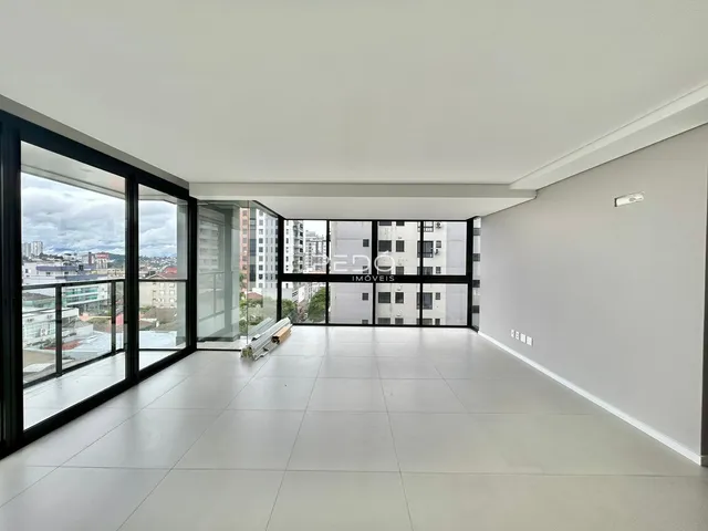 Apartamento com 3 dormitórios