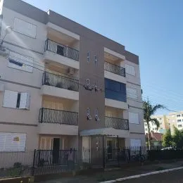 Fachada de um prédio residencial em Lajeado, Brasil com varandas.
