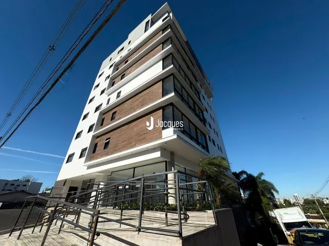 Fachada moderna de um prédio residencial em Lajeado.