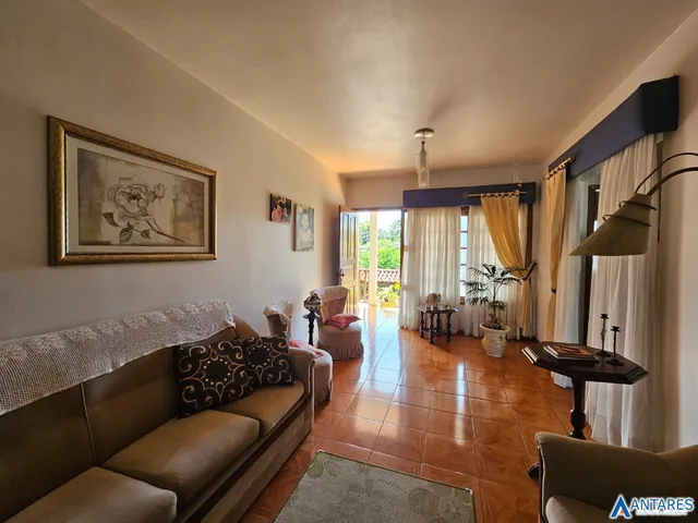 Casa com 4 dormitórios, foto 3
