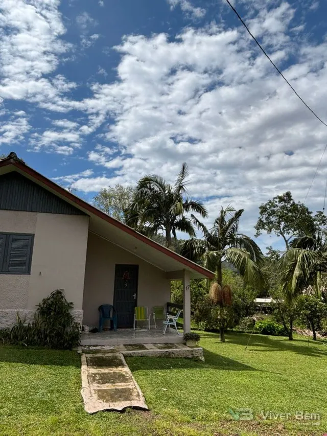 Área rural com 2 dormitórios