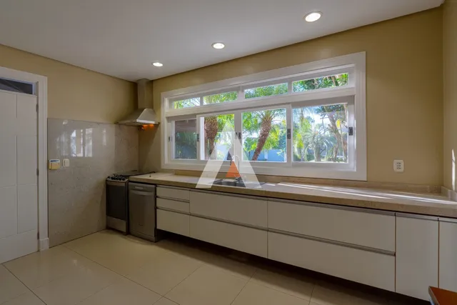 Casa com 5 dormitórios, foto 5