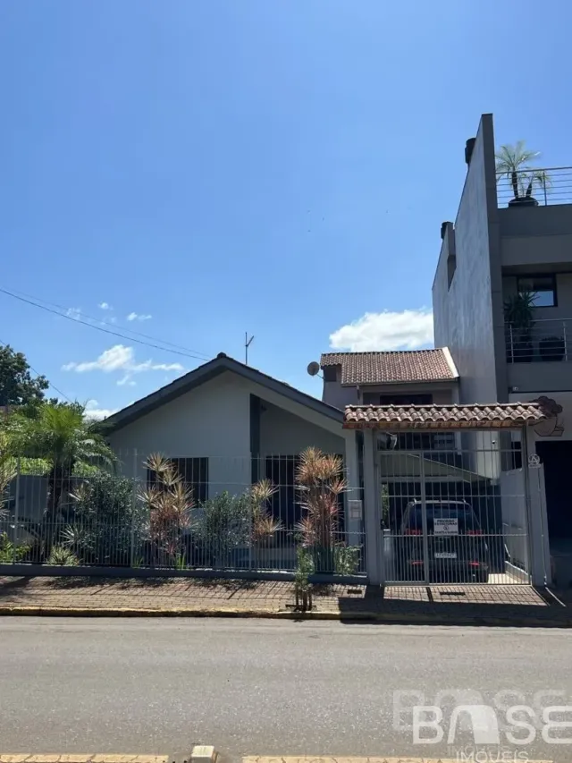 Casa com 3 dormitórios