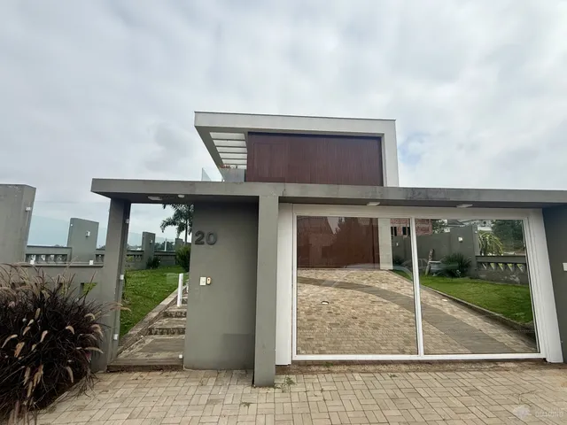 Casa com 3 dormitórios