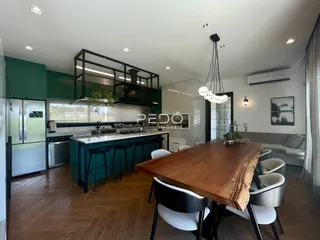 Vista da cozinha e sala de jantar de um imóvel em Lajeado.