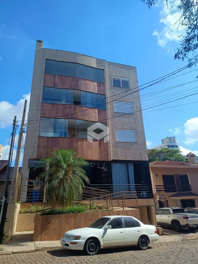 Fachada de um prédio residencial em Lajeado, Brasil.
