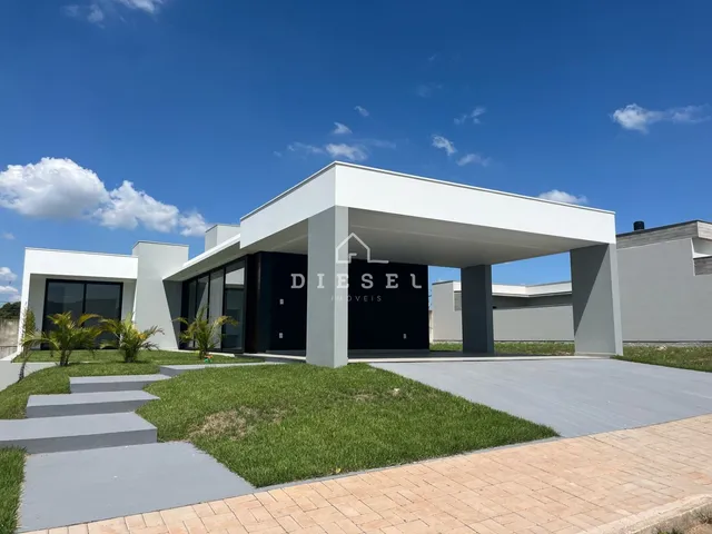 Casa com 3 dormitórios