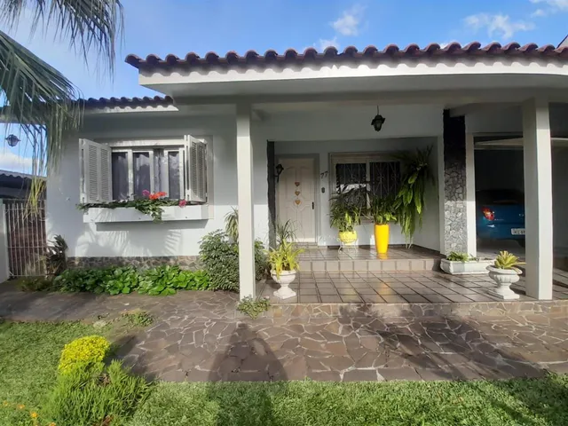 Casa com 4 dormitórios