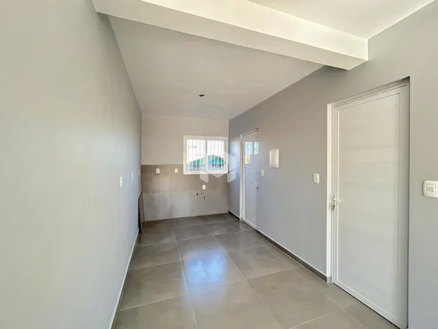 Corredor interno de um imóvel em Lajeado, Brasil.