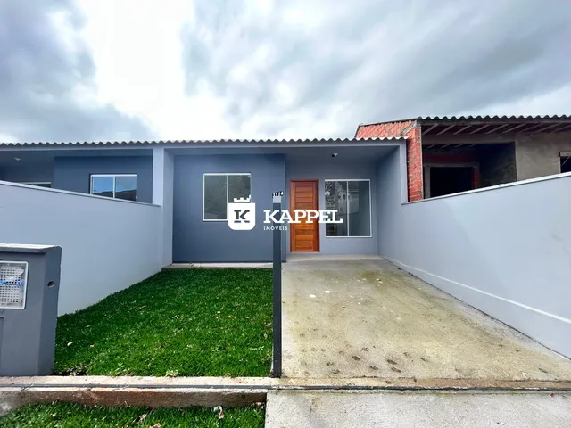 Casa geminada com 2 dormitórios