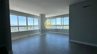 Apartamento com 3 dormitórios, foto 2
