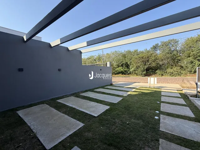 Casa geminada com 3 dormitórios