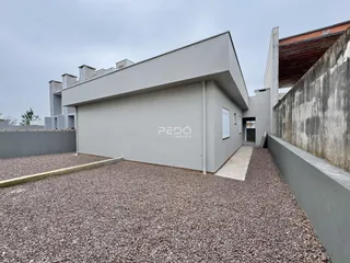 Fachada moderna de uma residência em Lajeado.