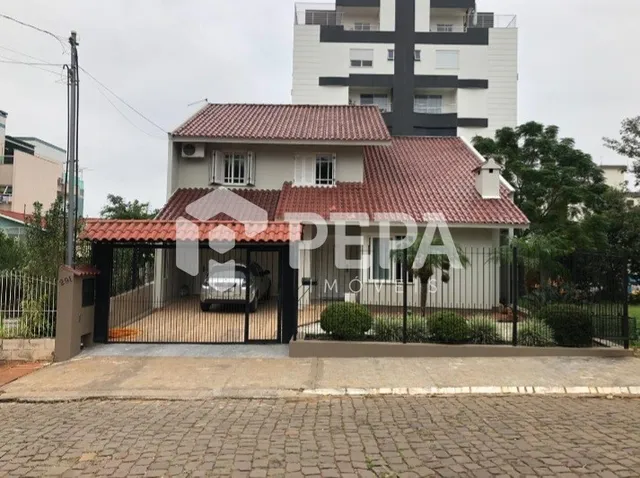 Casa com 4 dormitórios