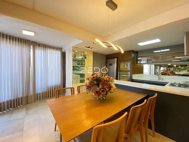 Apartamento com 2 dormitórios