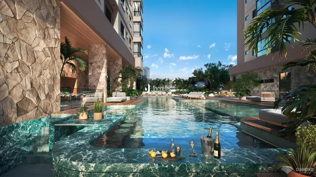 Vista da piscina e área externa de uma residência em Lajeado.
