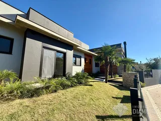 Casa com 3 dormitórios, foto 1
