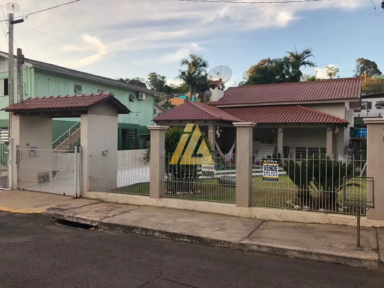 Casa com 3 dormitórios, foto 1