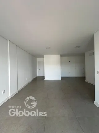 Corredor interno de um imóvel em Lajeado, Brasil.