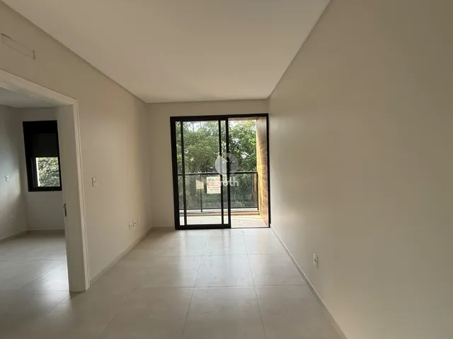 Apartamento com 2 dormitórios, foto 2