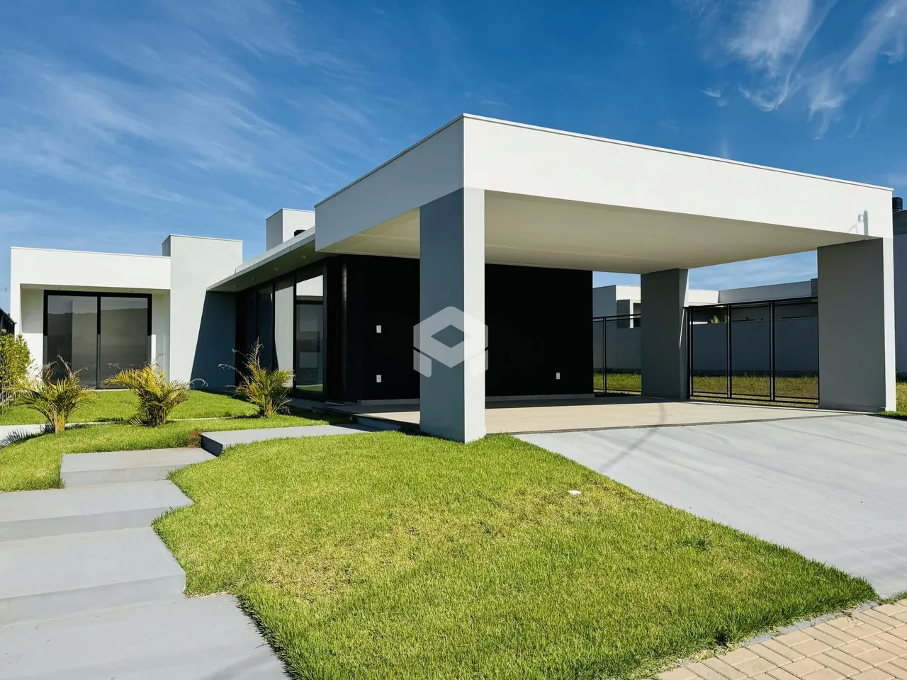 Casa com 3 dormitórios, foto 1