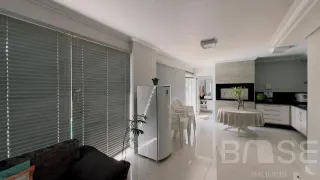 Casa com 4 dormitórios, foto 9