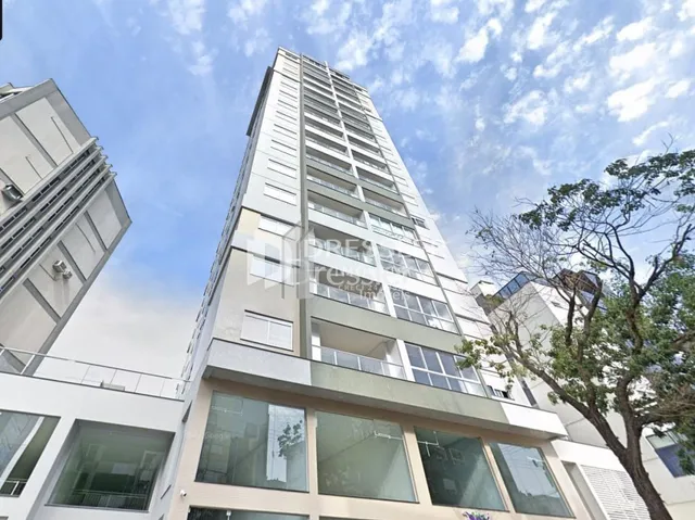 Fachada de um edifício residencial em Lajeado, Brasil.