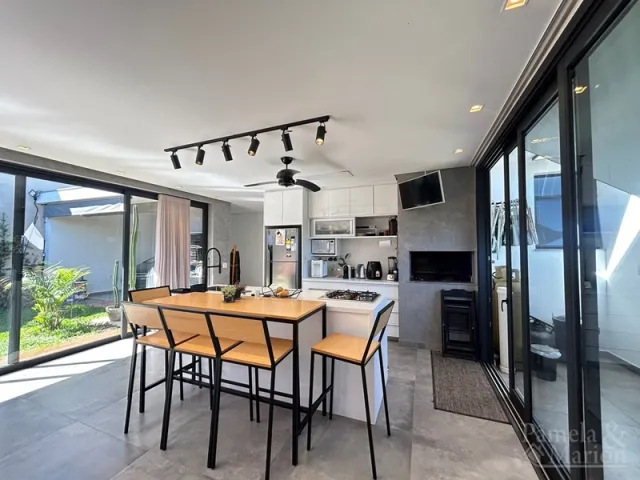 Casa com 3 dormitórios