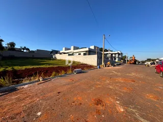 Vista da propriedade em Lajeado, Brasil, mostrando a frente e a área de acesso.