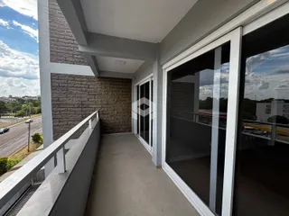 Varanda com vista para a rua em Lajeado.