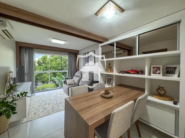 Apartamento com 2 dormitórios