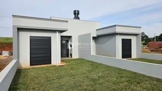 Fachada moderna de uma residência em Lajeado, Brasil.