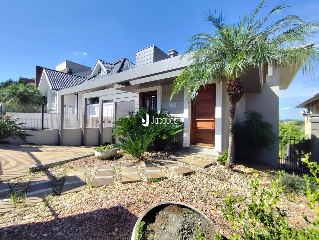 Casa com 3 dormitórios, foto 1