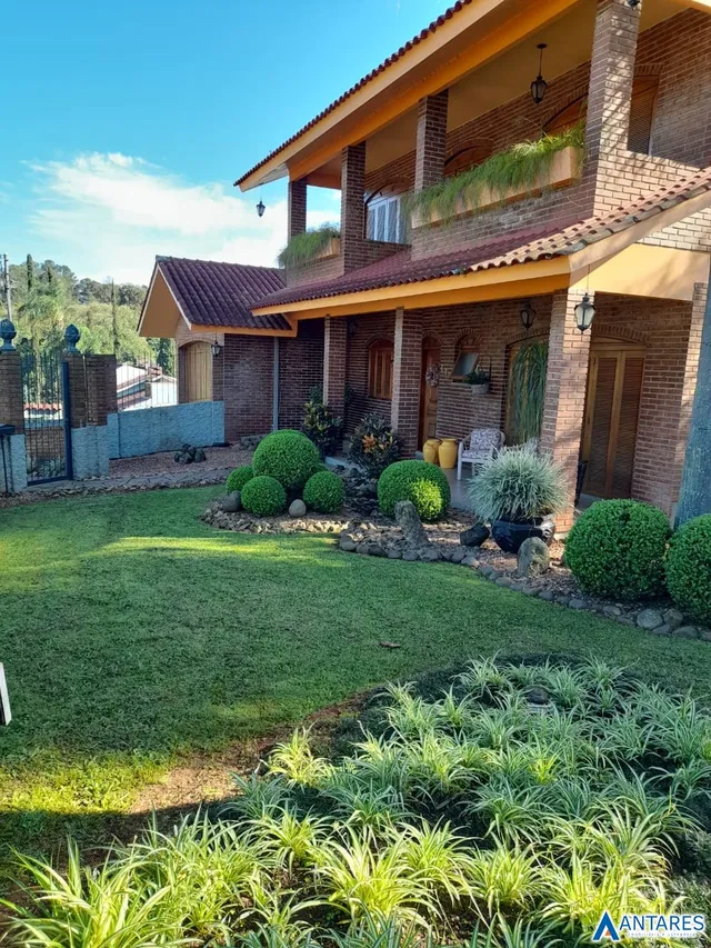 Casa com 4 dormitórios, foto 2