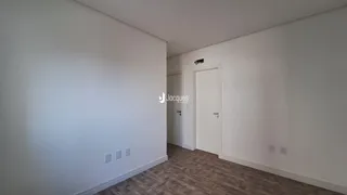 Apartamento com 3 dormitórios, foto 16