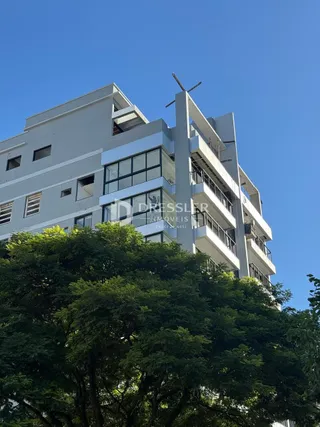 Fachada de um prédio residencial em Lajeado, Brasil, vista de cima.