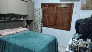Casa com 3 dormitórios, foto 2