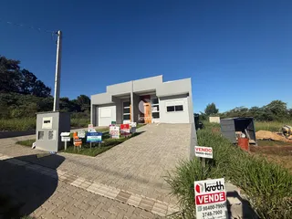 Casa geminada com 2 dormitórios, foto 1