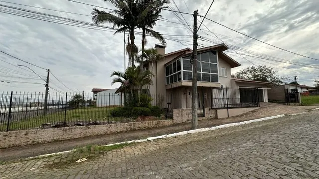 Casa com 3 dormitórios