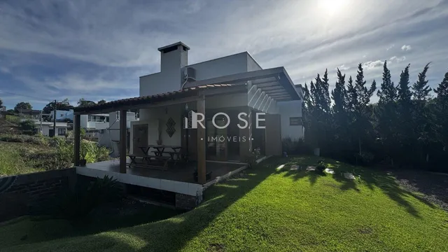 Casa com 1 dormitório