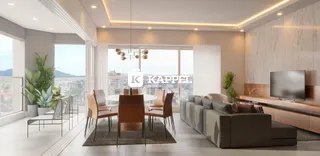 Sala de estar e jantar moderna com grandes janelas que dão vista para a paisagem urbana.
