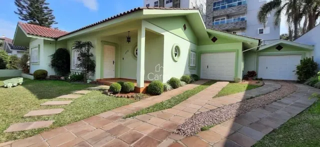 Casa com 5 dormitórios